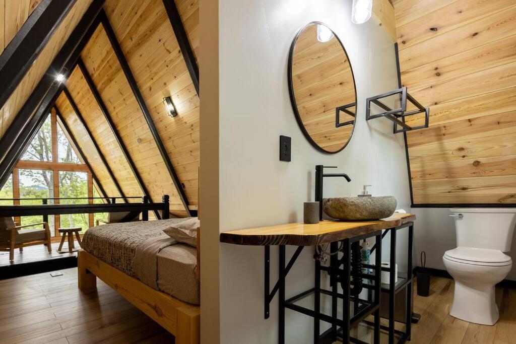 Valhalla Cabins Aframes With Hot Tubs & Sauna Cosby Экстерьер фото