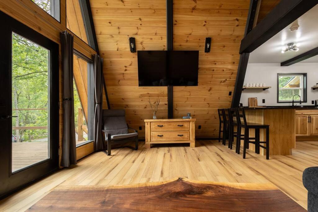 Valhalla Cabins Aframes With Hot Tubs & Sauna Cosby Экстерьер фото